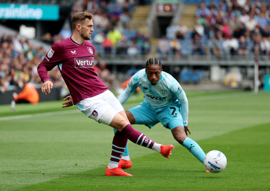 Burnley vs West Ham (22:00 - 16/08)